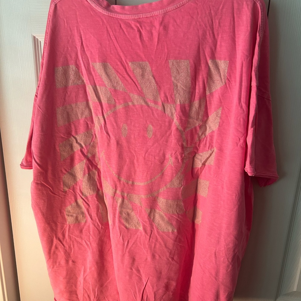 Aerie Oversized Smiley Face Tee T-Shirt XL Pink